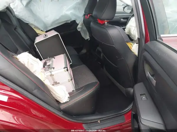 4T1BF1FK2HU764647 2017 TOYOTA CAMRY - Image 8