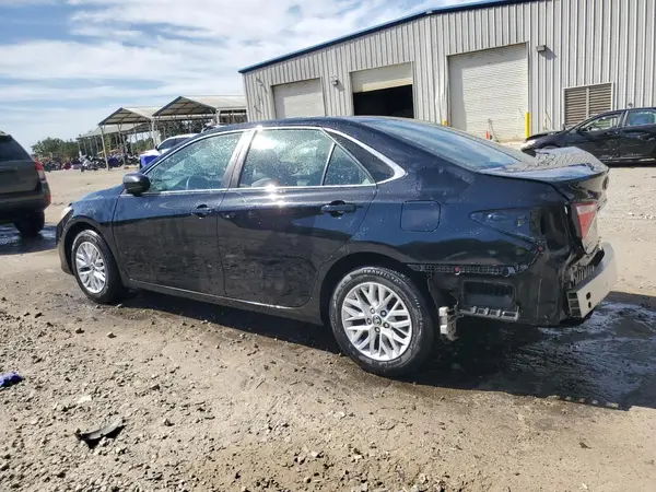 4T1BF1FK2HU765992 2017 TOYOTA CAMRY - Image 2