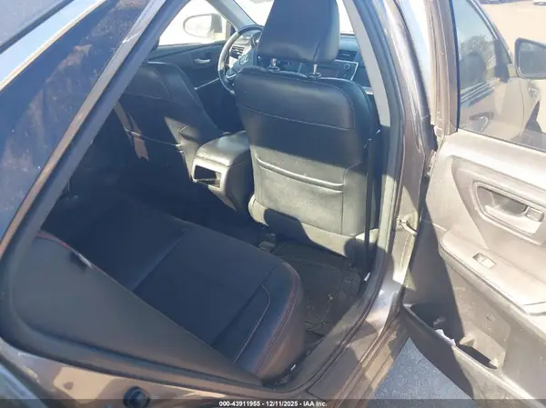 4T1BF1FK2HU766799 2017 TOYOTA CAMRY - Image 8