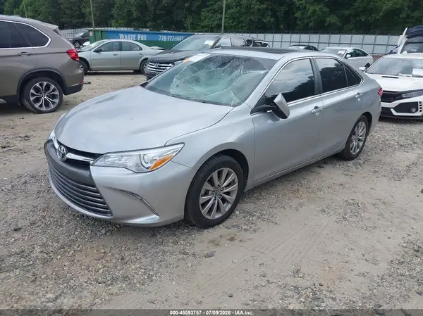 4T1BF1FK2HU771159 2017 TOYOTA CAMRY - Image 2