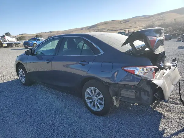 4T1BF1FK2HU776216 2017 TOYOTA CAMRY - Image 2