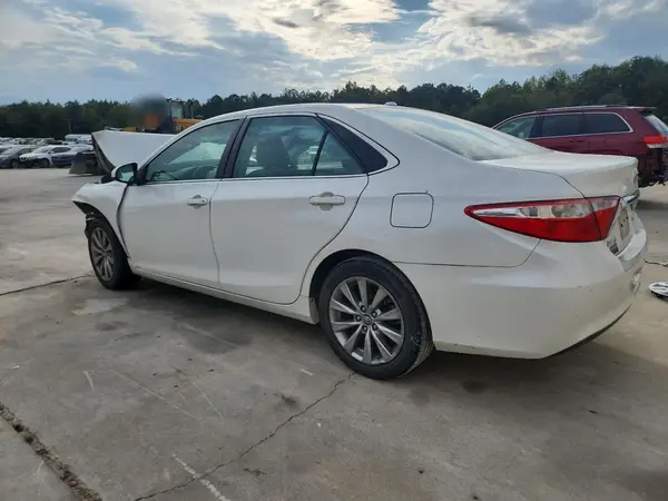 4T1BF1FK2HU776622 2017 TOYOTA CAMRY - Image 2