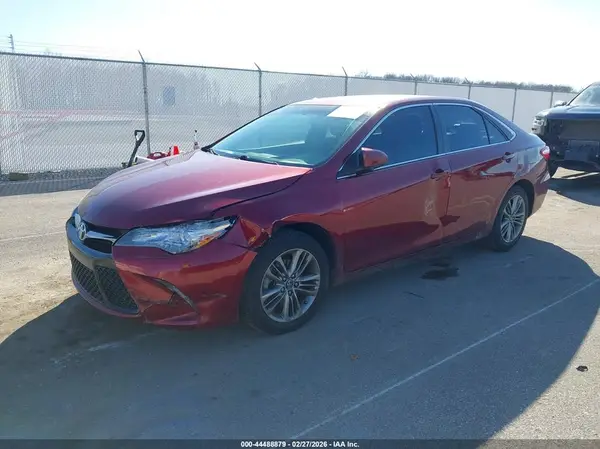 4T1BF1FK2HU776913 2017 TOYOTA CAMRY - Image 2