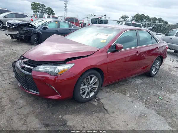 4T1BF1FK2HU781870 2017 TOYOTA CAMRY - Image 2