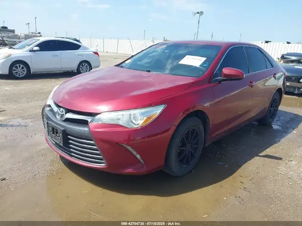 4T1BF1FK2HU782078 2017 TOYOTA CAMRY - Image 2