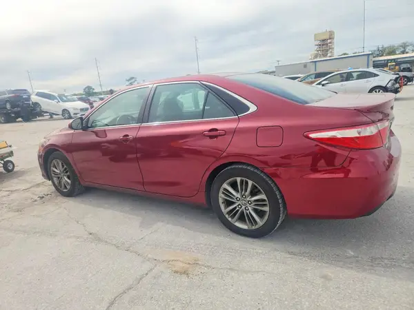 4T1BF1FK2HU782727 2017 TOYOTA CAMRY - Image 2