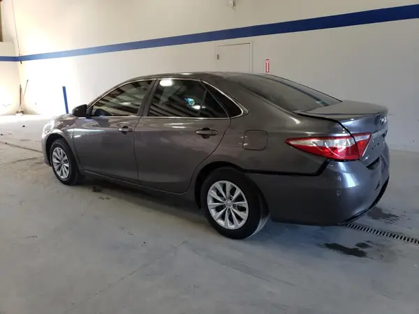 4T1BF1FK2HU789791 2017 TOYOTA CAMRY - Image 2