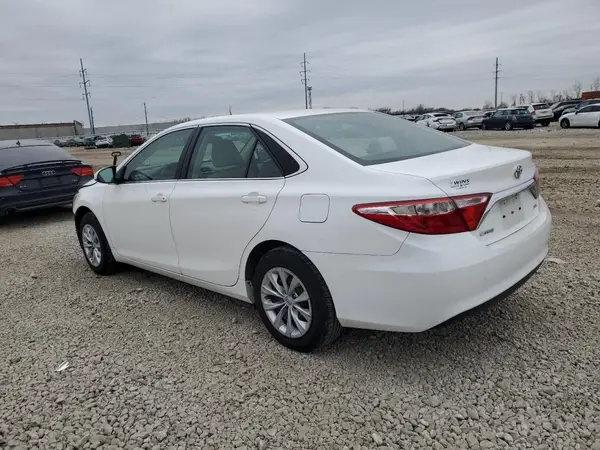 4T1BF1FK2HU791721 2017 TOYOTA CAMRY - Image 2