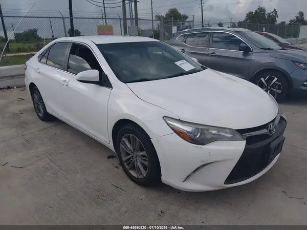 4T1BF1FK2HU792142 2017 TOYOTA CAMRY - Image 1