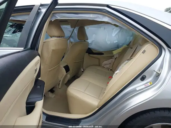 4T1BF1FK2HU792190 2017 TOYOTA CAMRY - Image 8