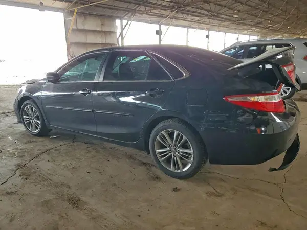 4T1BF1FK2HU796417 2017 TOYOTA CAMRY - Image 2
