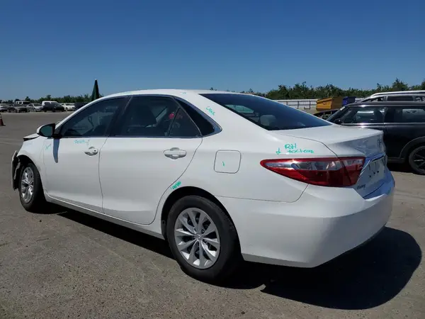 4T1BF1FK2HU798393 2017 TOYOTA CAMRY - Image 2