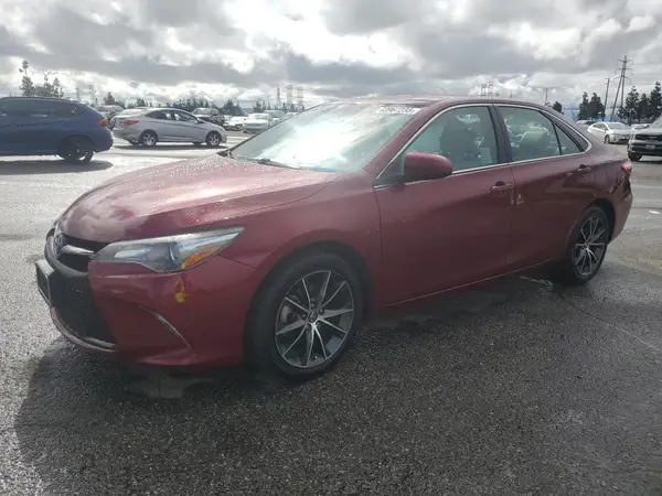 4T1BF1FK2HU800207 2017 TOYOTA CAMRY - Image 1