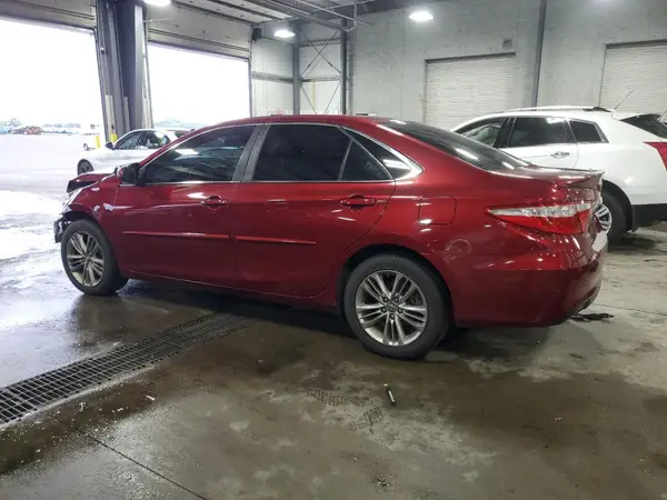 4T1BF1FK2HU806220 2017 TOYOTA CAMRY - Image 2