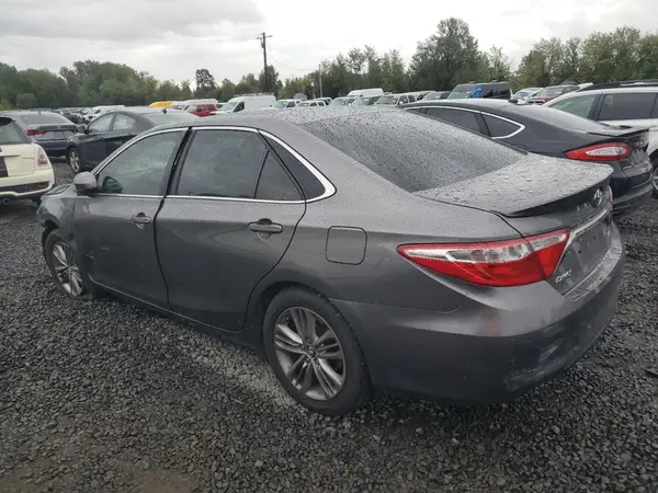 4T1BF1FK2HU812311 2017 TOYOTA CAMRY - Image 2