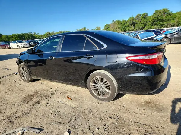 4T1BF1FK2HU815290 2017 TOYOTA CAMRY - Image 2