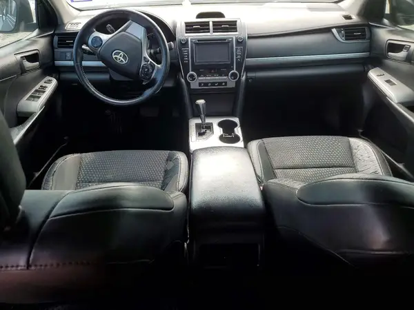 4T1BF1FK3EU355925 2022 TOYOTA CAMRY - Image 8