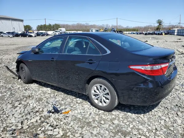 4T1BF1FK3GU118614 2016 TOYOTA CAMRY - Image 2