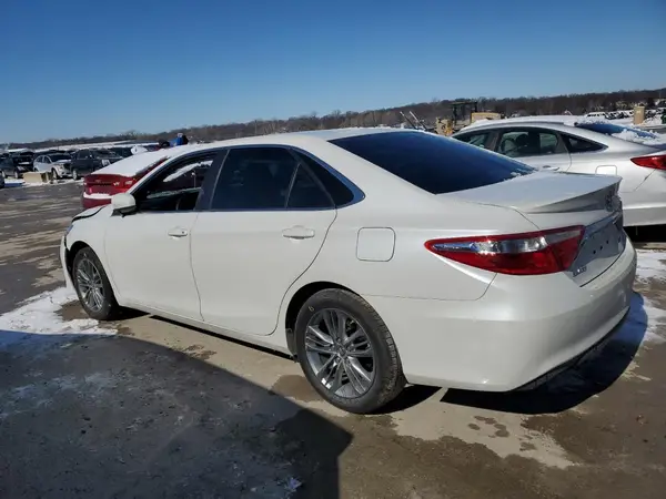 4T1BF1FK3GU120458 2016 TOYOTA CAMRY - Image 2