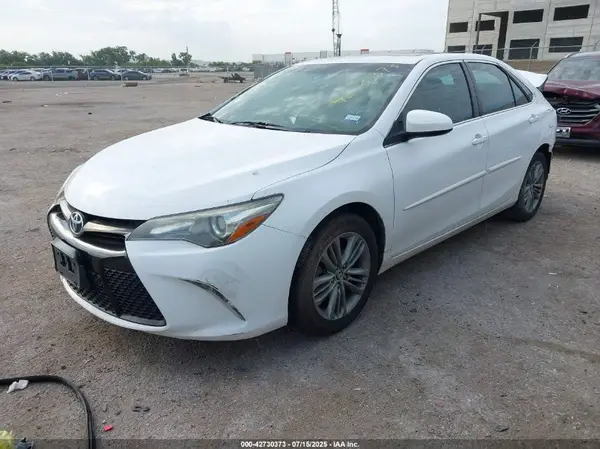 4T1BF1FK3GU123540 2016 TOYOTA CAMRY - Image 2