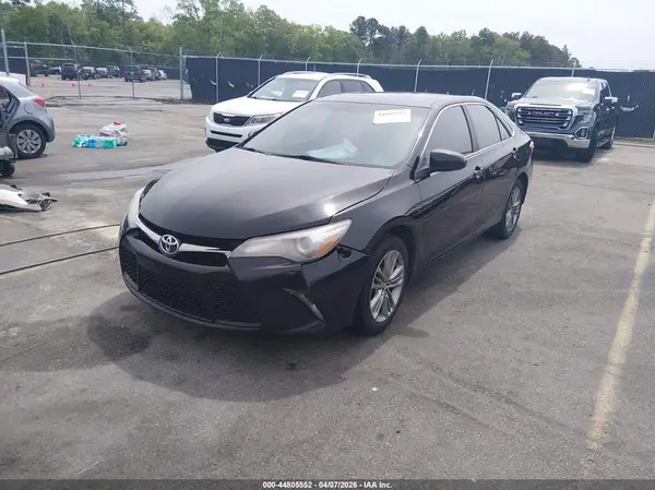 4T1BF1FK3GU130164 2016 TOYOTA CAMRY - Image 2