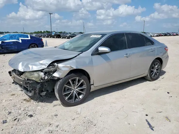 4T1BF1FK3GU131184 2016 TOYOTA CAMRY - Image 1
