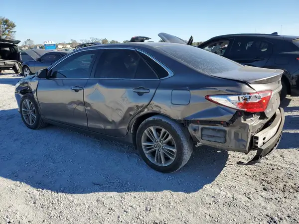 4T1BF1FK3GU134246 2016 TOYOTA CAMRY - Image 2