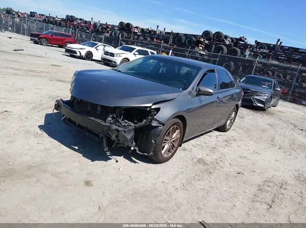 4T1BF1FK3GU135106 2016 TOYOTA CAMRY - Image 2