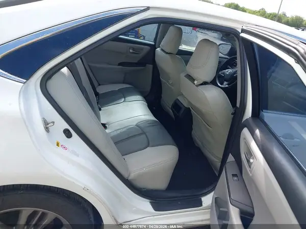4T1BF1FK3GU135560 2016 TOYOTA CAMRY - Image 8