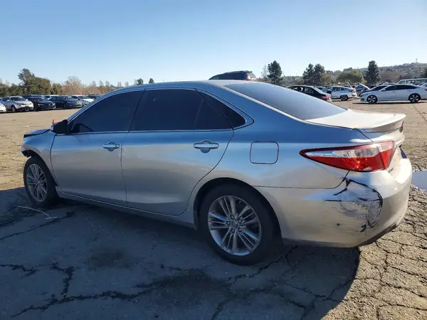 4T1BF1FK3GU136434 2016 TOYOTA CAMRY - Image 2