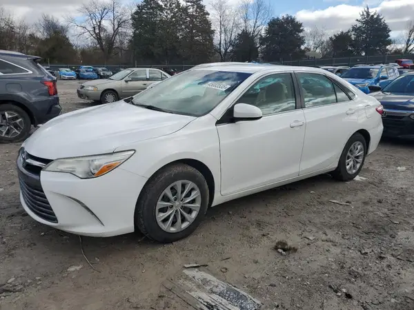 4T1BF1FK3GU138376 2016 TOYOTA CAMRY - Image 1