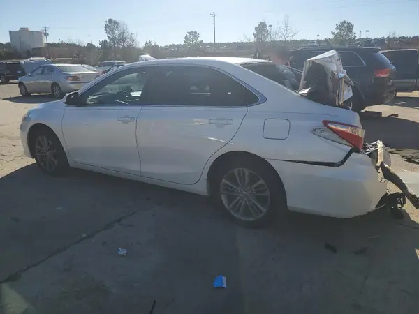 4T1BF1FK3GU149619 2016 TOYOTA CAMRY - Image 2