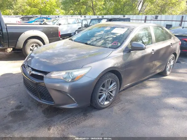4T1BF1FK3GU153007 2016 TOYOTA CAMRY - Image 2