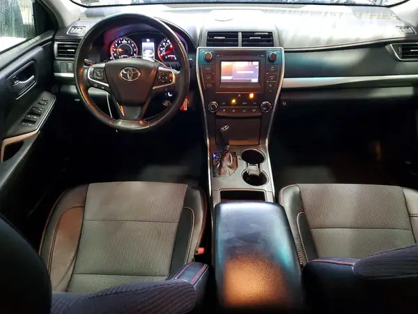 4T1BF1FK3GU157641 2016 TOYOTA CAMRY - Image 8