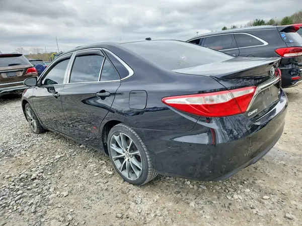4T1BF1FK3GU159048 2016 TOYOTA CAMRY - Image 2