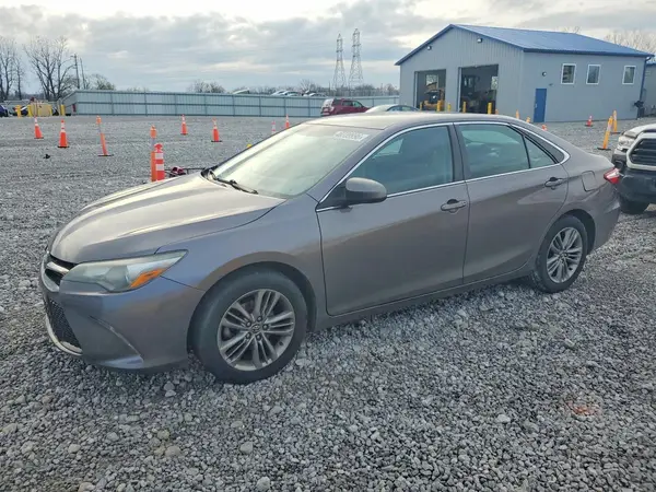 4T1BF1FK3GU163245 2016 TOYOTA CAMRY - Image 1