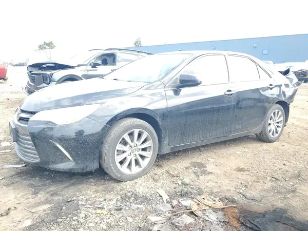 4T1BF1FK3GU164315 2016 TOYOTA CAMRY - Image 1