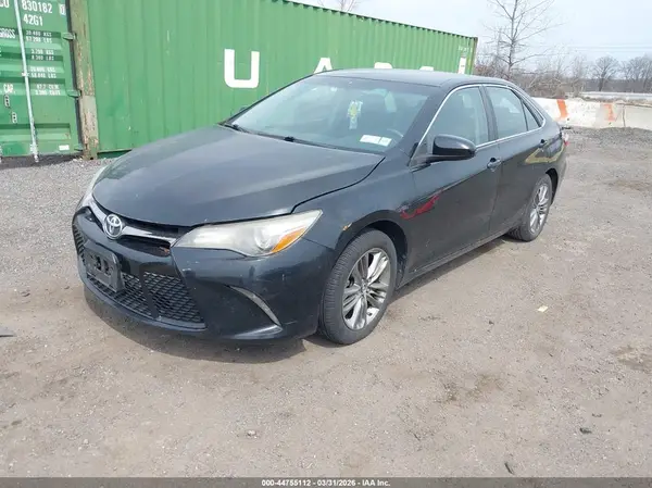 4T1BF1FK3GU165254 2016 TOYOTA CAMRY - Image 2