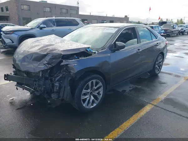 4T1BF1FK3GU166243 2016 TOYOTA CAMRY - Image 2