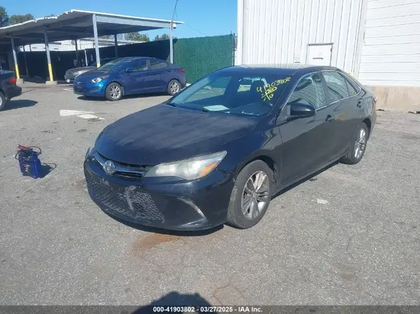 4T1BF1FK3GU170244 2016 TOYOTA CAMRY - Image 2
