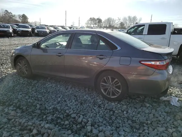 4T1BF1FK3GU175816 2016 TOYOTA CAMRY - Image 2