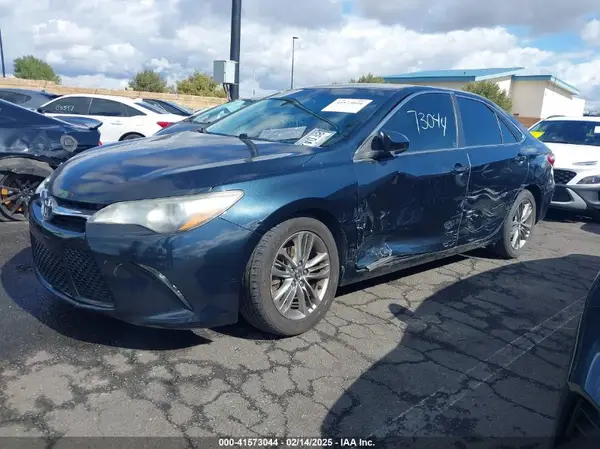 4T1BF1FK3GU176030 2016 TOYOTA CAMRY - Image 2