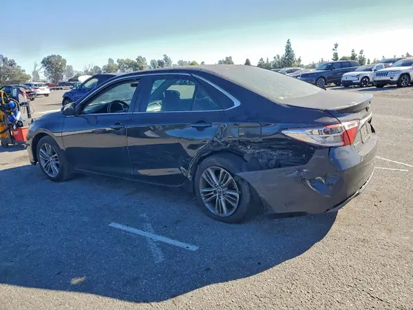 4T1BF1FK3GU177940 2016 TOYOTA CAMRY - Image 2
