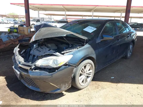 4T1BF1FK3GU179364 2016 TOYOTA CAMRY - Image 2