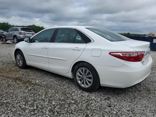 4T1BF1FK3GU180580 2016 TOYOTA CAMRY - Image 2
