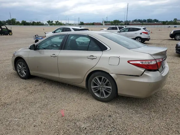 4T1BF1FK3GU191286 2016 TOYOTA CAMRY - Image 2