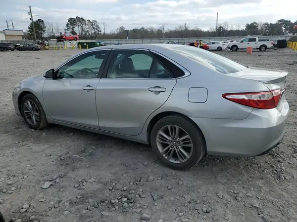 4T1BF1FK3GU193619 2016 TOYOTA CAMRY - Image 2