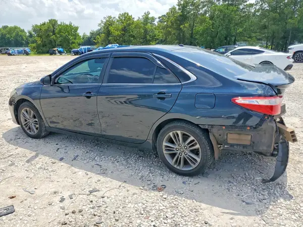 4T1BF1FK3GU196844 2016 TOYOTA CAMRY - Image 2