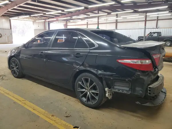 4T1BF1FK3GU213027 2016 TOYOTA CAMRY - Image 2