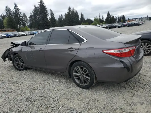 4T1BF1FK3GU214985 2016 TOYOTA CAMRY - Image 2
